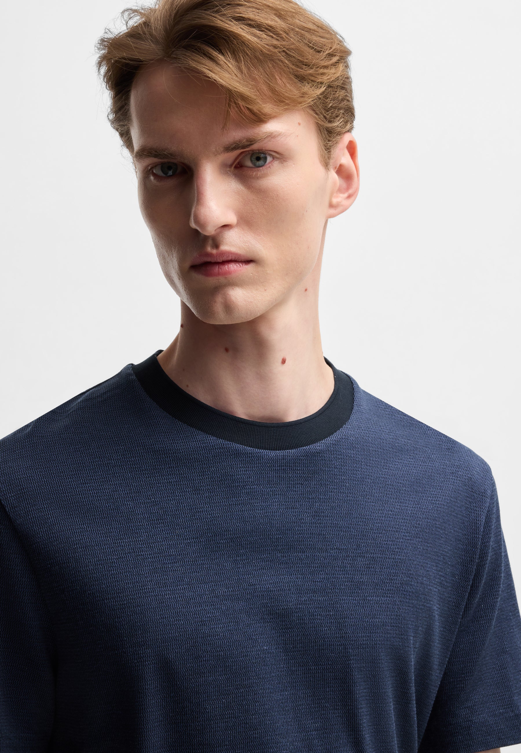 BOSS Thompson Textured Tee Shirt | Dark Blue