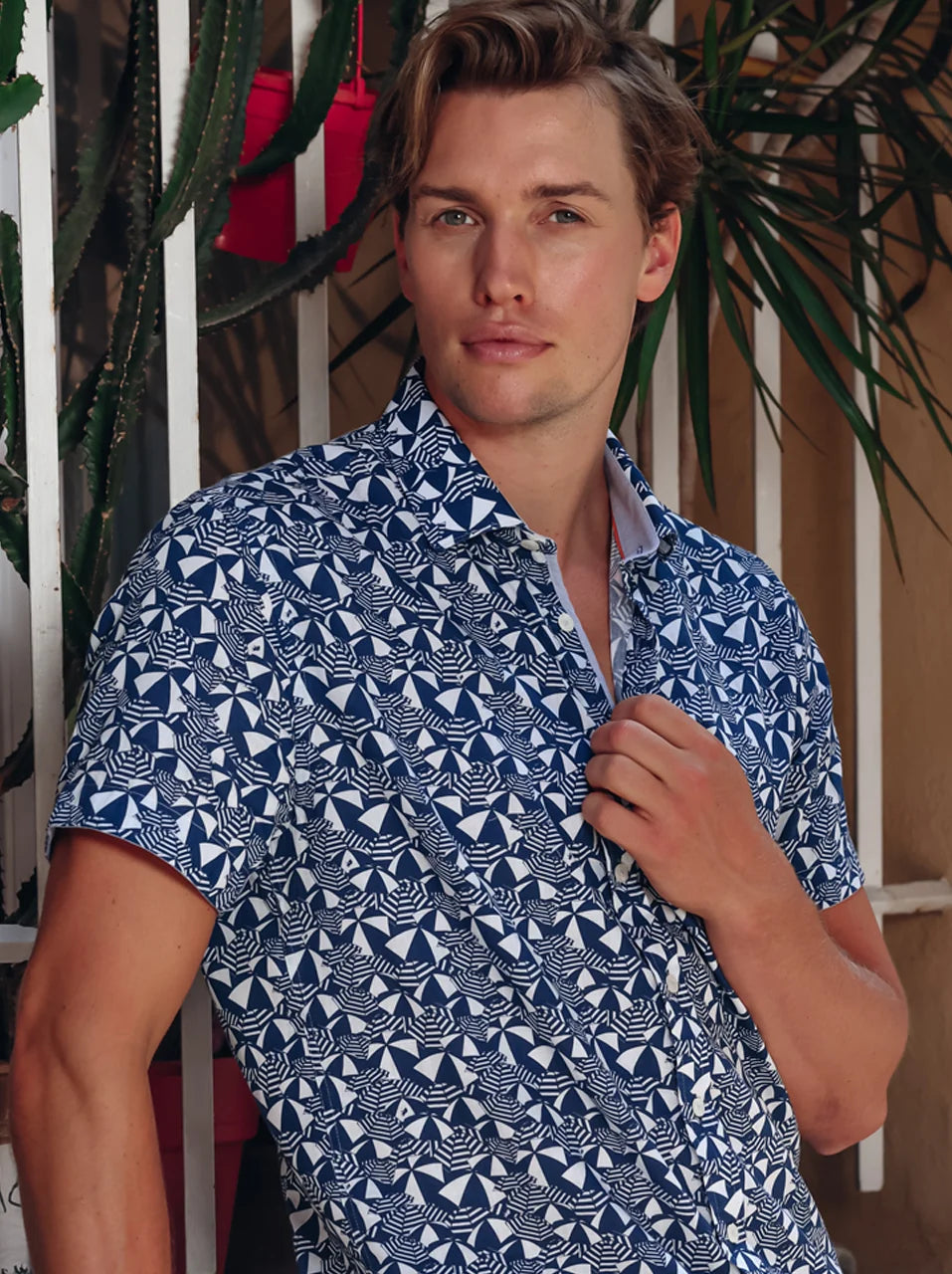 A Fish Named Fred Short Sleeve Shirt | Shadey Navy