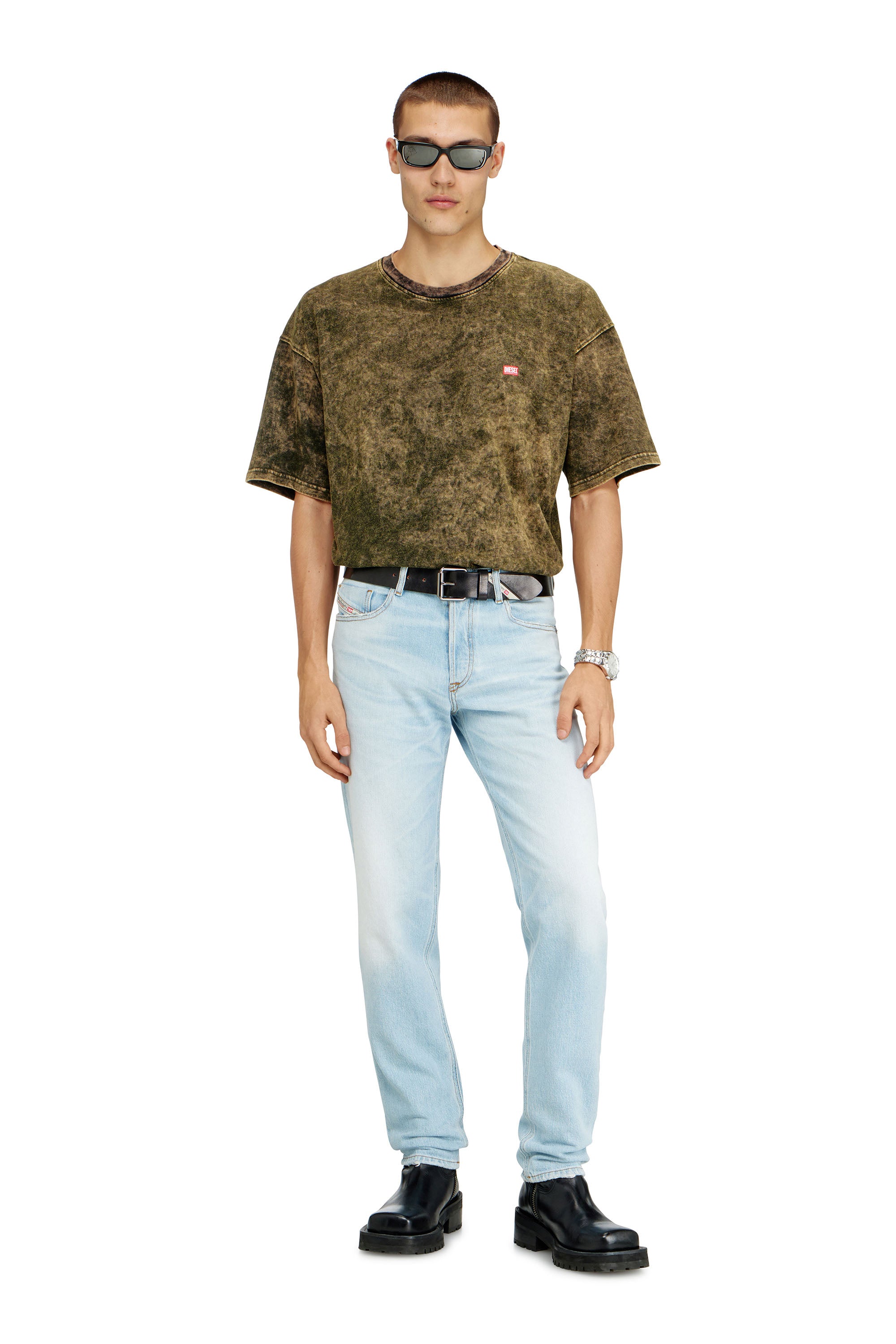 Diesel D-Finitive 5401 Jean | Ice Wash