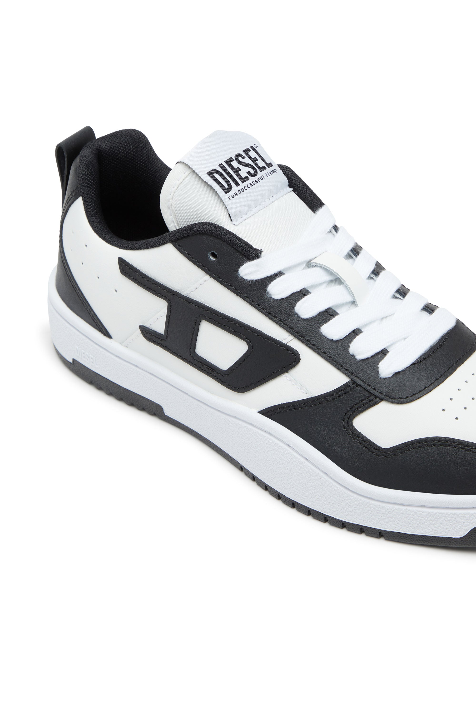 Diesel S Ukiyo V2 Sneaker Black White LIFE FOR MEN diesel-s-ukiyo-v2-sneaker-black-white-life-for-men