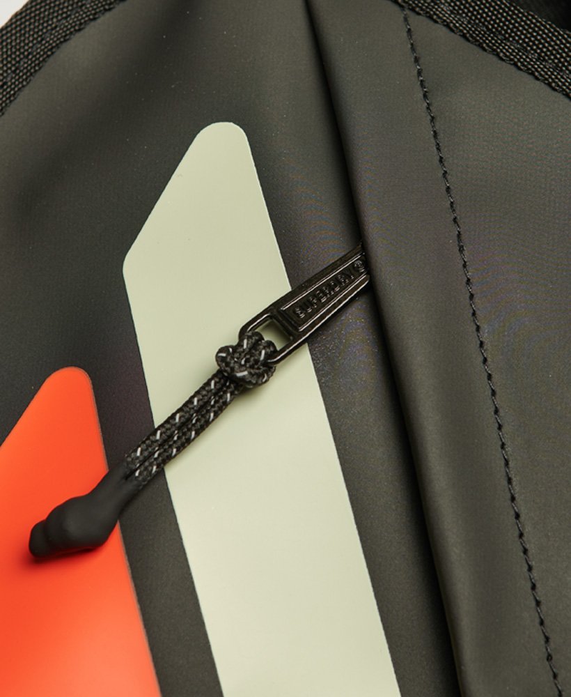 Superdry Tarp Barrel Bag | Black